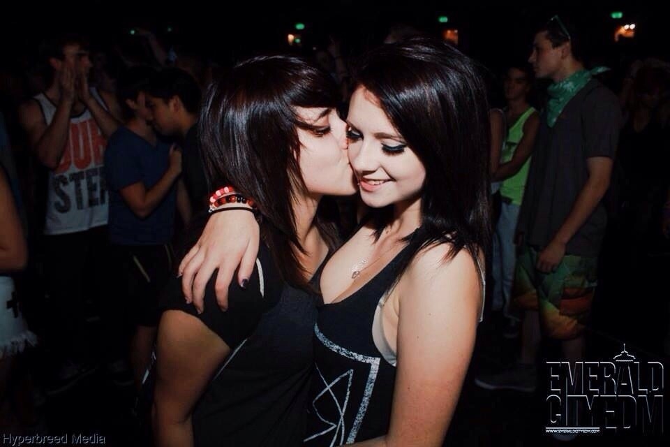 zef2fuckingdeath:  Cutie girlfriend appreciation post and how much we’ve changed