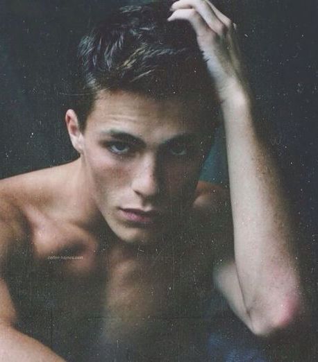 barefoot-rats:  Colton Haynes (XXII)