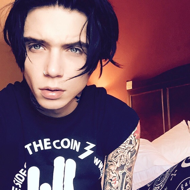 blackveildirection:  Andy Biersack is the God of Hotness.