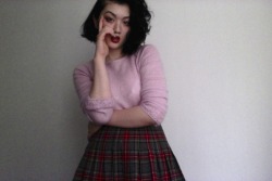 justinbiebergoth:  audrey horne looks 4 tonight