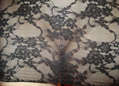 trafittoke:  Trafittoke Black lace and no adult photos