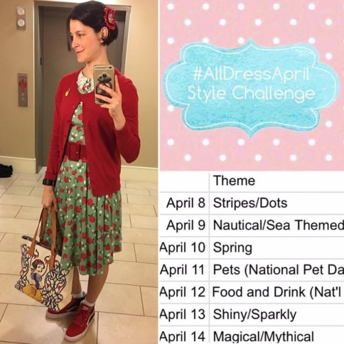 Day 12 of #alldressapril is FOOD! Which brings me to my apple dress, which I call my #SnowWhite dres