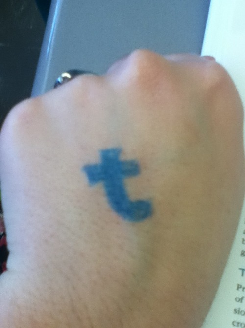 Happy tumblr day!Draw a blue t on your hand to recognize our amazing &ldquo;holiday&rdquo;! ;)