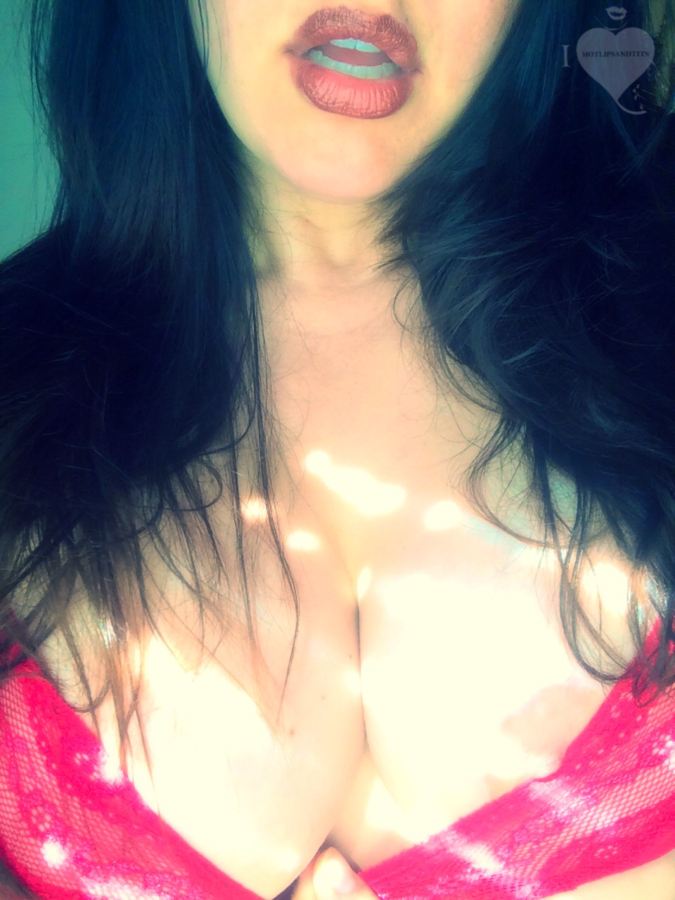 Hot Lips and Tits