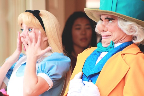 disneyprincessgi: “THE QUEEN OF HEARTS IS COMING !!”