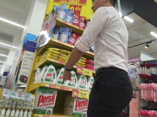 man-in-kl:Handsome exec round big butt. (Part 1)