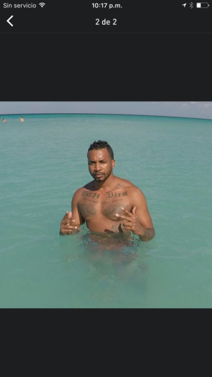 javyako-blog:  cajapu:  boycut8:  La marcos andujal policía estatal de mayaguez putaaa mala  Y bien puta que es…!!! Y corrupto como el solo  Donde consigo a ese negrito que rico tiren mas fotos