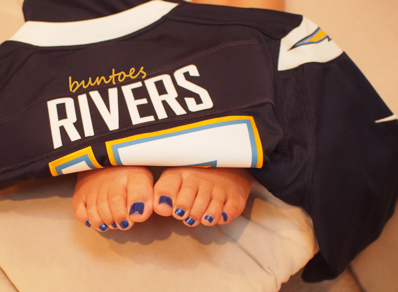 buntoes:  fade to black…last ever game as a san diego charger – R.I.P my team.