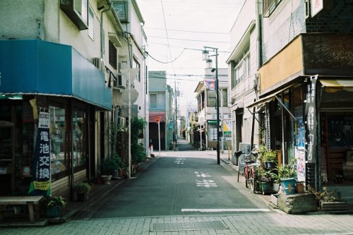 hisafoto:西荻窪と春の訪れ Ogikubo, Tokyo KONICA C35 flashmaticFUJI 業務100西八王子と春の訪れシリーズ