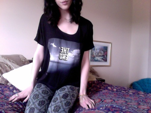 fairyofpale:   Hello beautiful, looking for more pale? 