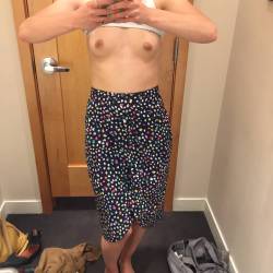 Submit your own changing room pictures now!