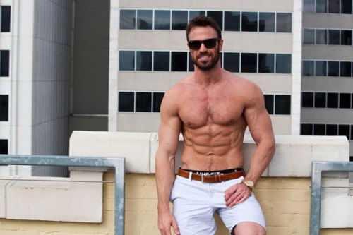 boxofficebrickhouse:  The Bachelorette’s Chad Johnson.