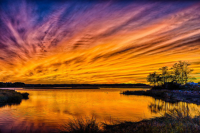 digitalworldofpaul:  Sky of Purple on Flickr.Via Flickr: Stony Brook Harbor - Long