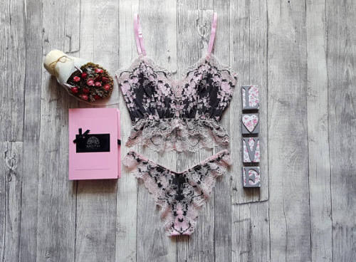 lovinghandmadelingerie:Moth Lingerie