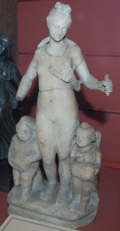 ancientpeoples: Aphrodite with a couple of Erotes  1st-2nd Century AD Roman (Source: The Britis