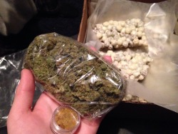 spliffffy:  picked up an oz of dank, a g of wax, and  my dealer hooked it up with some delicious homemade edibles