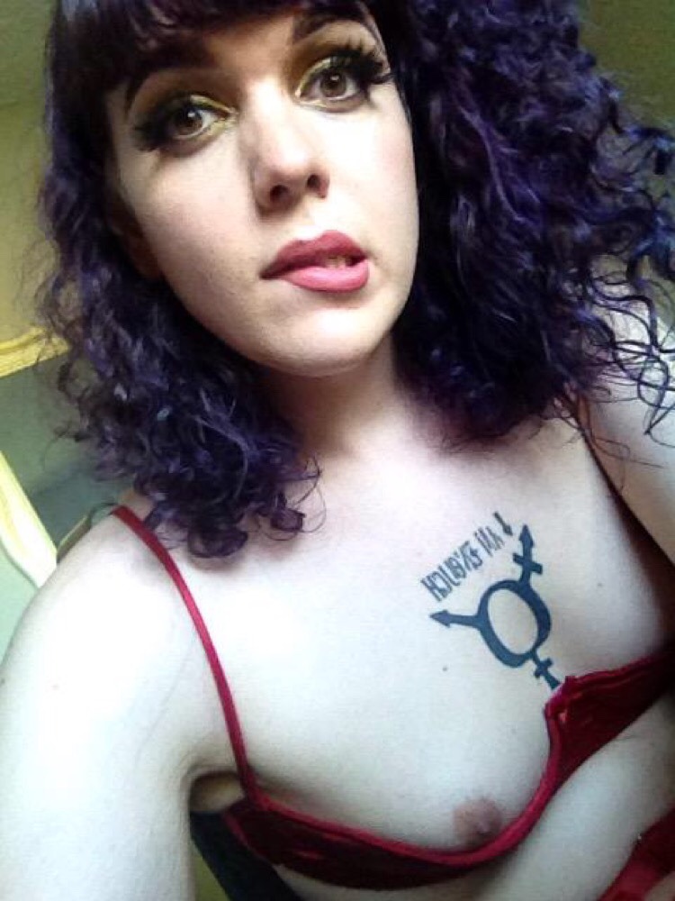 pillarsofvotary:  Jezebel legs+++