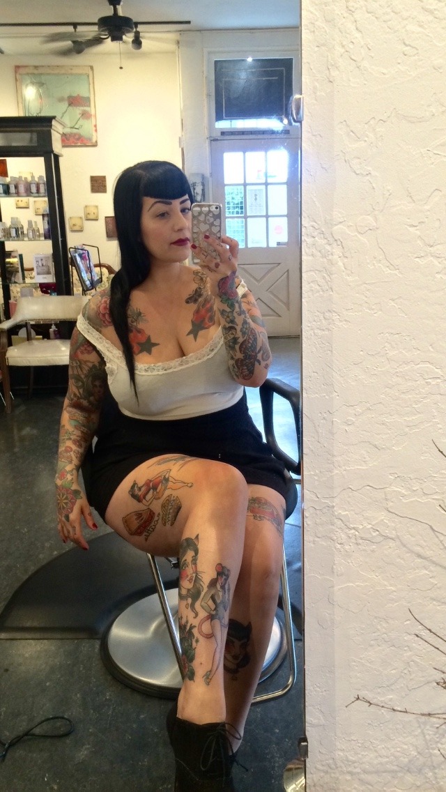 smirkylittleshit:  IG Missjessejean  My face matches my depression these days. 😐