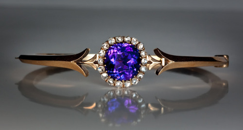 shewhoworshipscarlin:Siberian amethyst bracelet, 1882-89, Moscow.