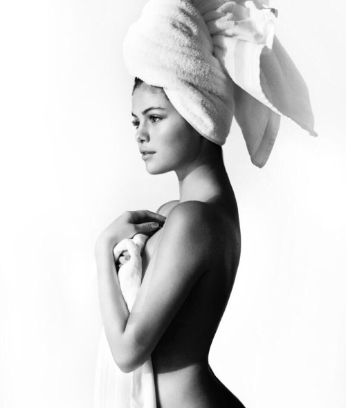selgomez-news:  @mariotestino: TOWEL SERIES 73, SELENA GOMEZ. #MarioTestino #TowelSeries @SelenaGomez