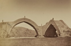 unulaunu: WHEN HILLS HIDE ARCHESPhotograph of the north view of the aqueduct at the Zeravshan River, on the outskirts of Samarkand - Uzbekistan