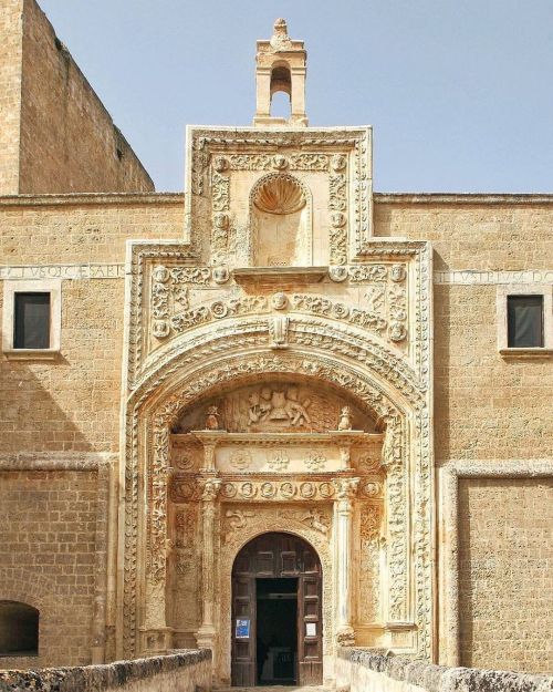 icharous: Copertino’s Castle, Puglia, Italy