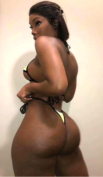 blackbonnielovesyou:neicachorrao:SoBombChocolate 🖤😍💋
