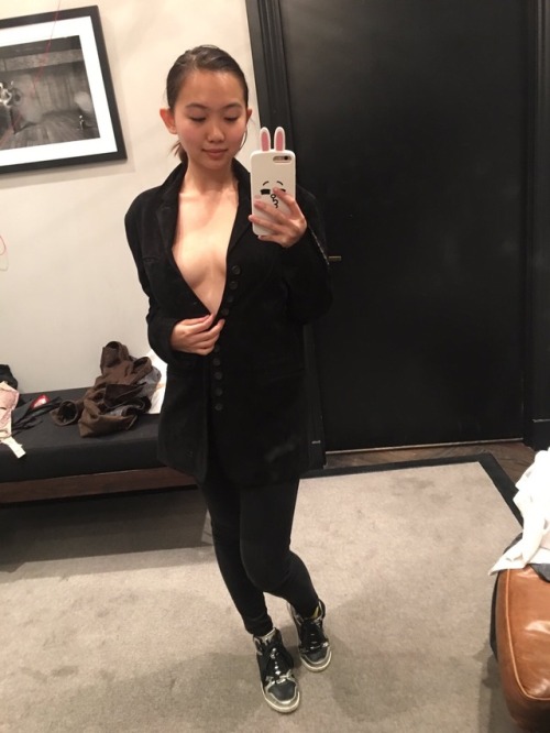 karen-ooi: Sexy?