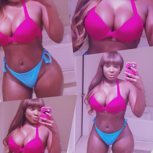 pussypiffandpalmtrees:  beautyandthebooty:  2-each-his-own:  Jenny Jahaan  http://beautyandthebooty.tumblr.com/  Beautiful Sexy Chocolate Thickness