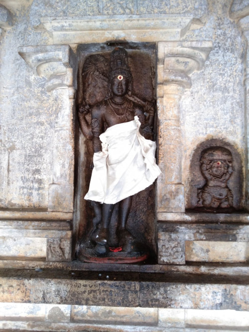 hinducosmos: Lingodbhava Shiva and Parvati 8th century. Uma Maheshwarar Temple, Konerirajapuram, Nag