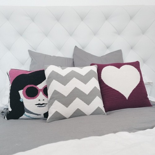 First bed I actually wanted to make every day. #adultchild #jonathanadler #miami #jackieo