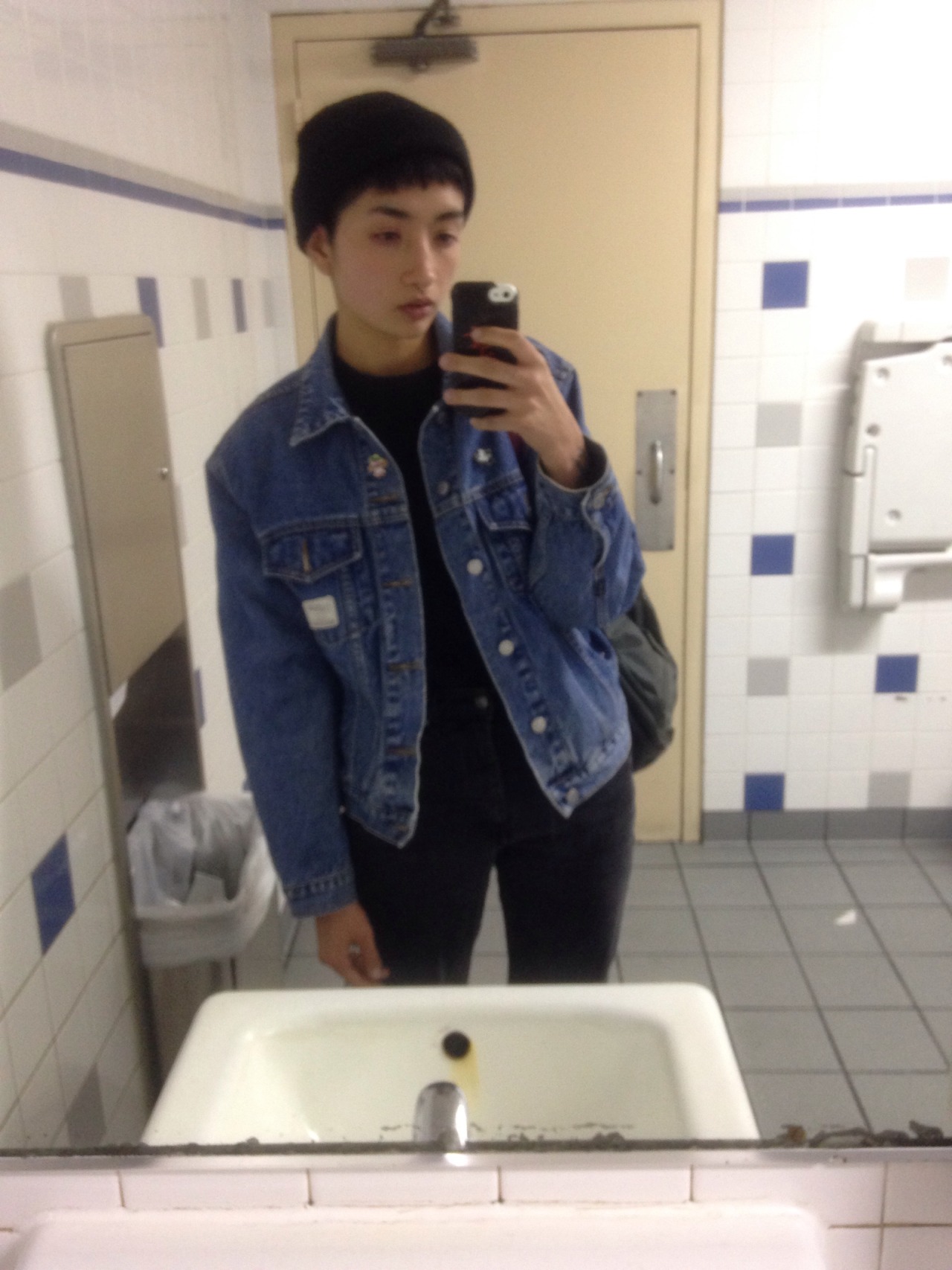 verygoodsportsplayer:  In between SF and la shoot me