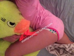 Daddyiwantthis:  Daddy Bought Me A Giant Ducky! He’s So Big And Fluffy I Just Love