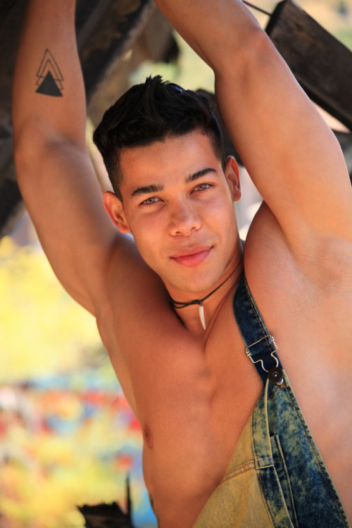 Model: Carlos from Colombia