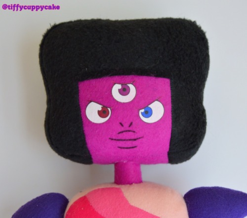 Sex tiffycuppycake:  Finally finished Garnet!! pictures