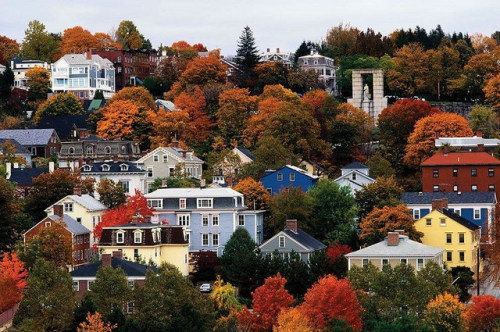 Porn Pics enchanting-autumn:  Autumn-in-Rhode-Island-fall-foliage-and-houses-on-a-hillside-in-Providence.