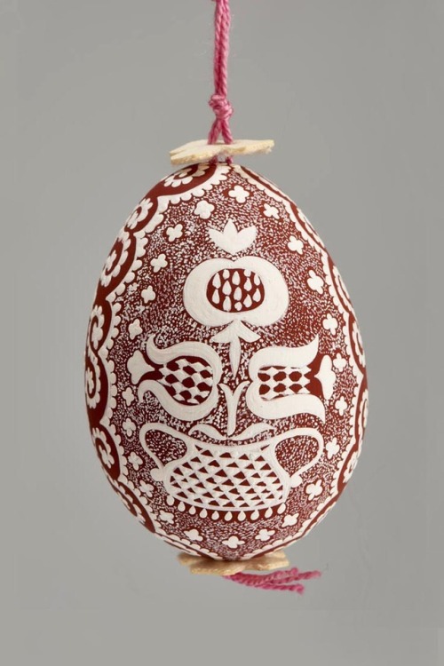 Èva Witz, Hand-painted Easter Eggs, 1979-2003. Hungary. Via Museum of Applied Arts, Budapest