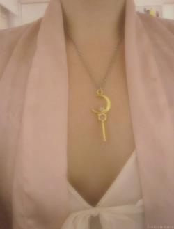 hotaru-taru:  Got this necklace from my boyfriend. ;