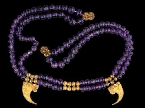 egypt-museum: Anklet of Princess Mereret  This lion claw anklet was once belonged to princess Merere
