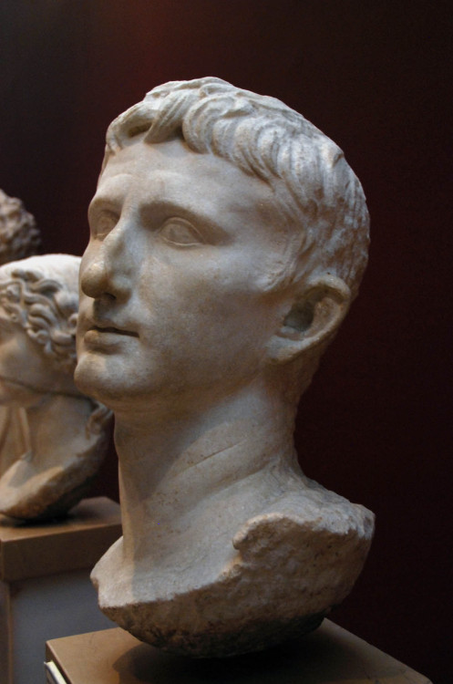 myglyptothek:Augustus. From Pergamum. I century AD. Augustan time. Marble. İstanbul Arkeoloji Müzele