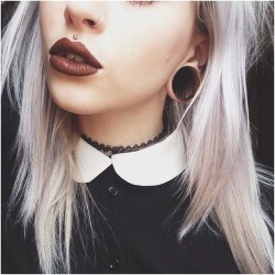 frank-therabbit:  I’m completely and utterly in love with my ‘Salem’ lippy by @limecrimemakeup 