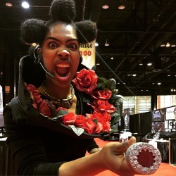colorworldbooks:  #SuperSweet #RubyRhod by  @ART_OF_ALAUR @C2E2 on the #CWBT #AMAZING #5thElement #Cosplay #ConLife #C2E2  (at Chicago Comic and Entertainment Expo C2e2)
