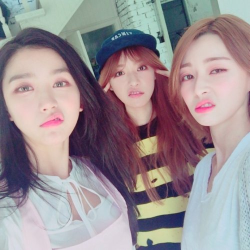 hello-yooyoung: Yooyoung’s new Instagram DP
