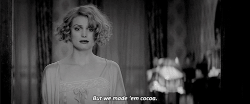 ginnyeweasley:Hey, Mr. Scamander- look, cocoa!