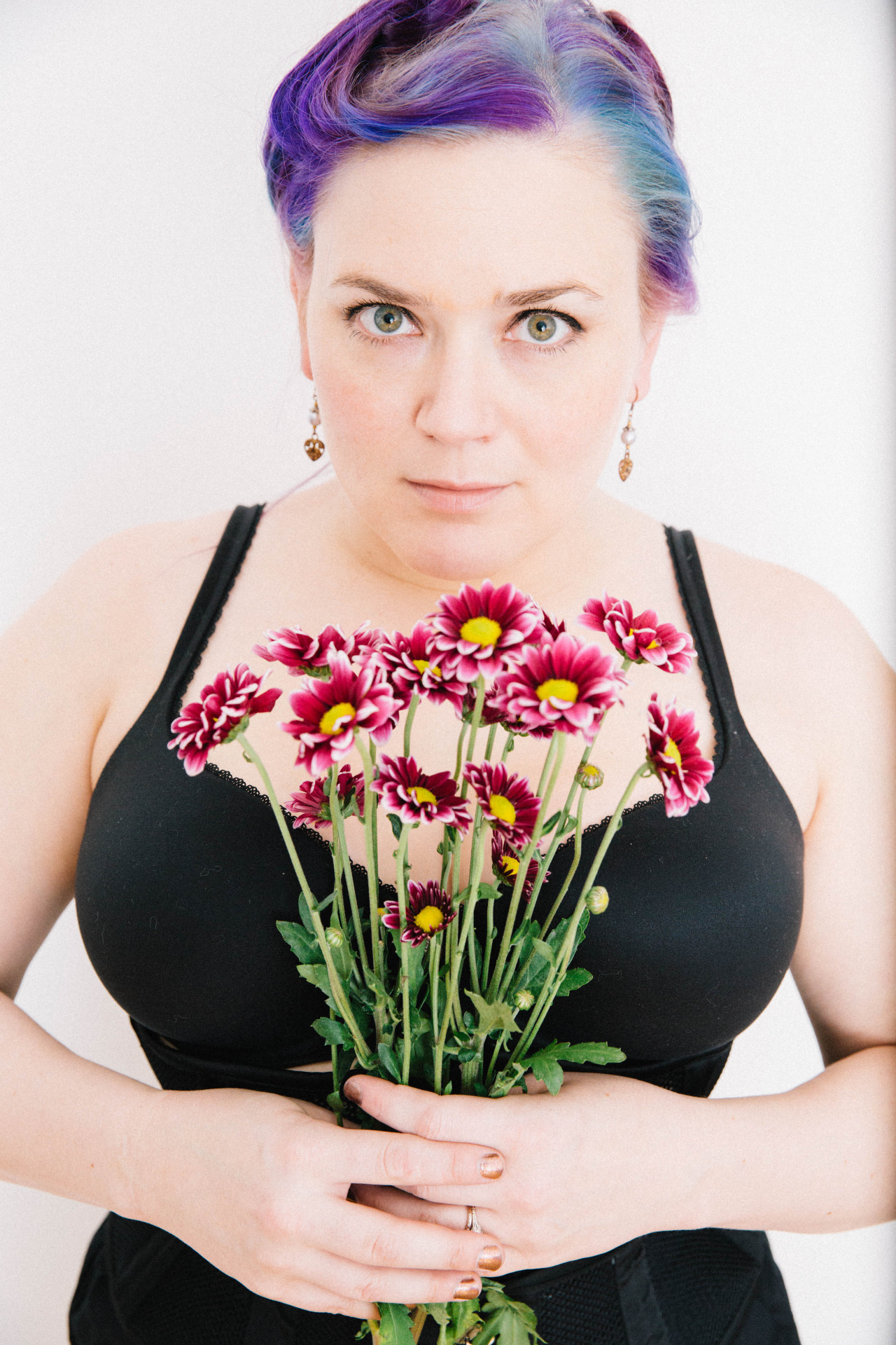 elshalarossa:  “I like you; your eyes are full of language.“ – Anne Sexton(Photo