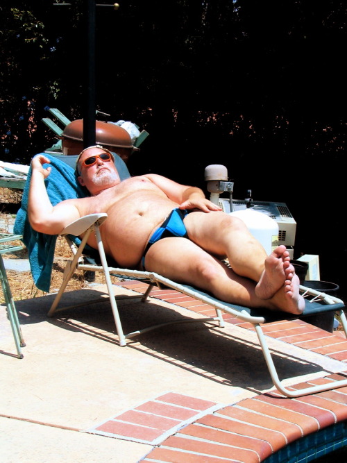 bemach:  Join Chaturbate…Dads, bears and chubs online, 100% free