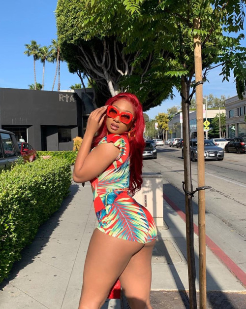 la-venere-nera: Megan Thee Stallion flaunting that ass in California Height: 5 ft 10