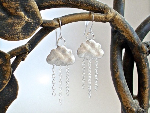 raincloud earrings // $18