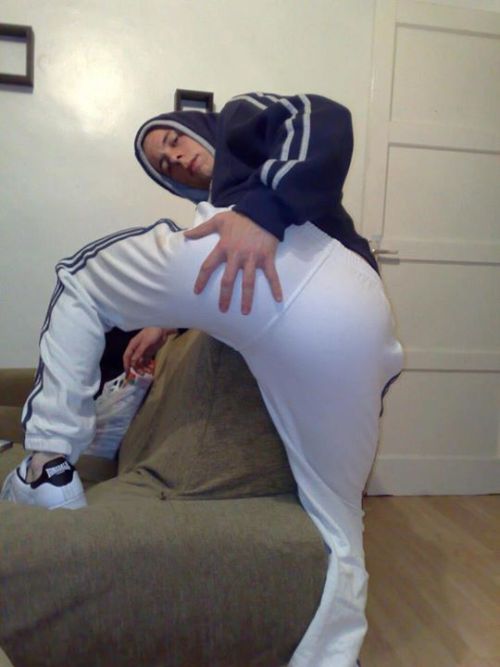 alpha-predator:  (via TumbleOn)