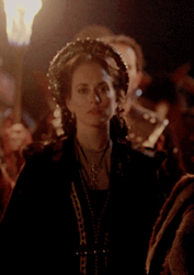 ourgraciousqueen:Favorite CostumesFrom: La Corona Partida